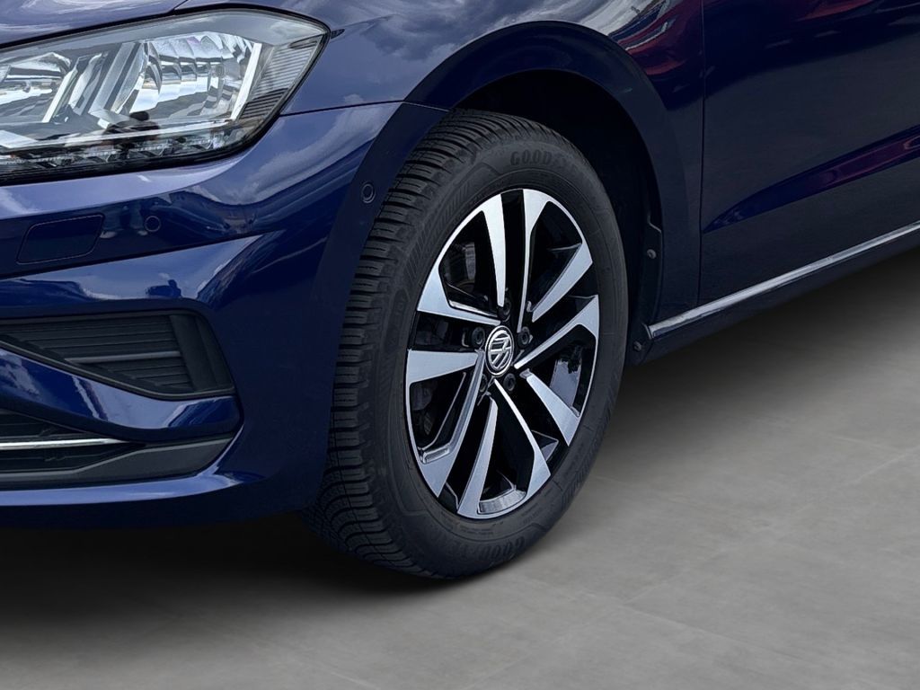 Fahrzeugabbildung Volkswagen Golf Sportsvan 1.0 TSI IQ.DRIVE
