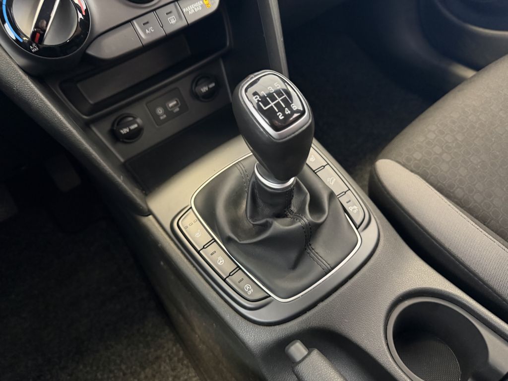 Fahrzeugabbildung Hyundai Kona 1.0Trend +Voll-LED+Carplay+R.Kamera+