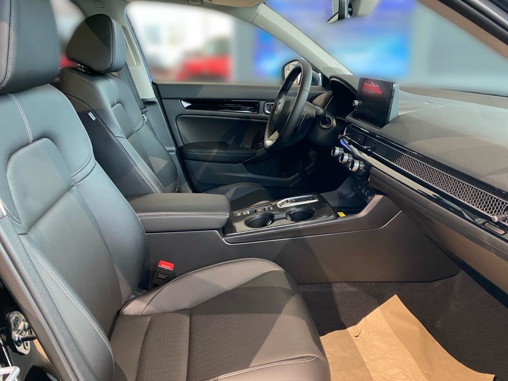 Fahrzeugabbildung Honda Civic e:HEV 2.0 i-MMD Hybrid Advance (FE)