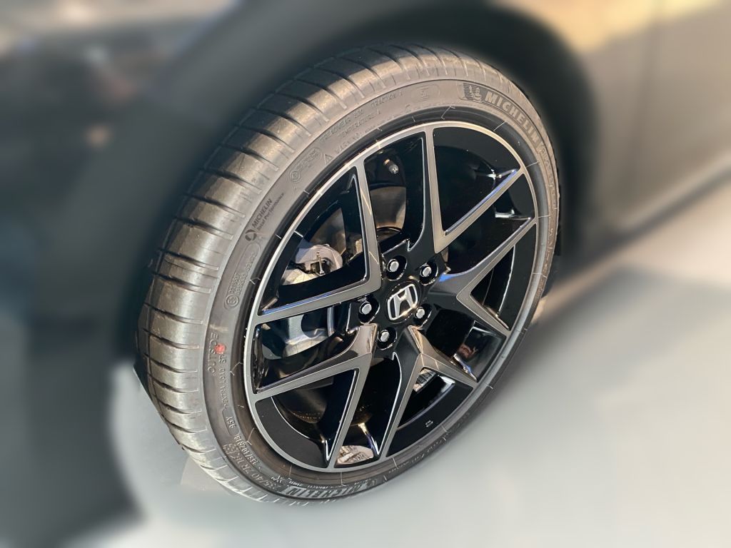 Fahrzeugabbildung Honda Civic e:HEV 2.0 i-MMD Hybrid Advance (FE)