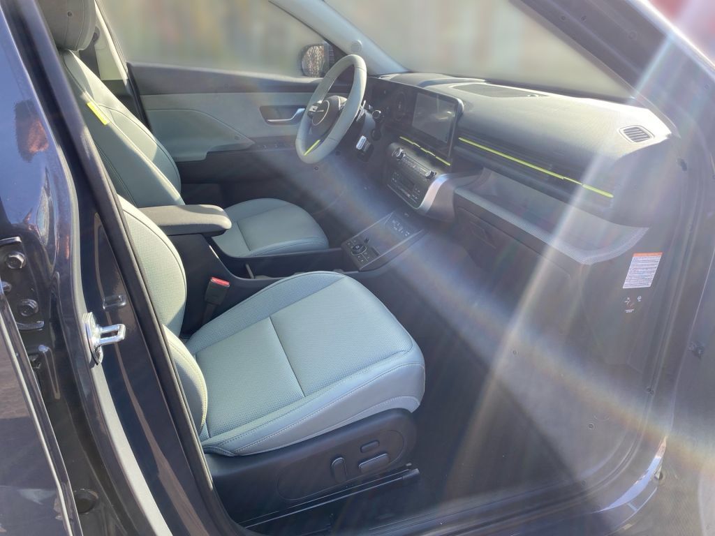 Fahrzeugabbildung Hyundai KONA EV PRIME +Leder Sagegrün+Assistenzpaket+BOS