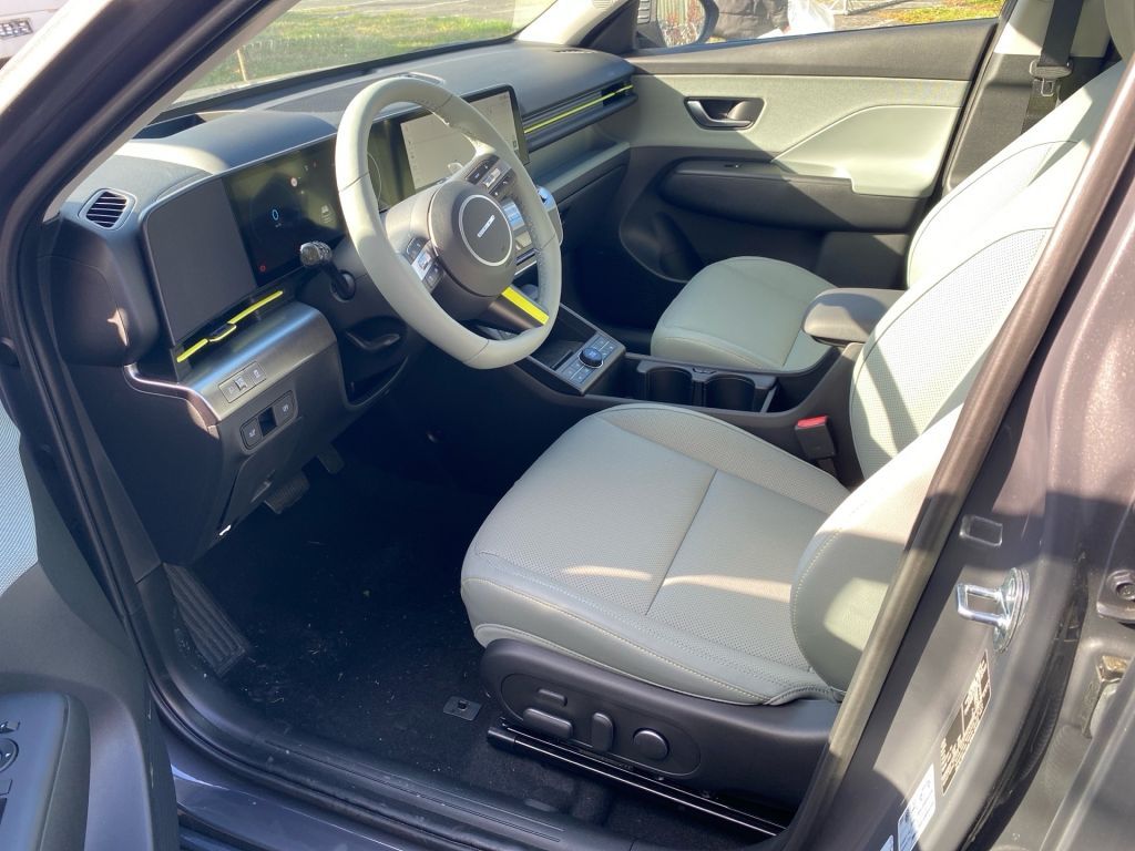 Fahrzeugabbildung Hyundai KONA EV PRIME +Leder Sagegrün+Assistenzpaket+BOS