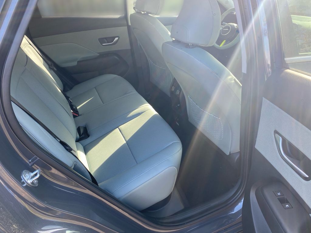 Fahrzeugabbildung Hyundai KONA EV PRIME +Leder Sagegrün+Assistenzpaket+BOS