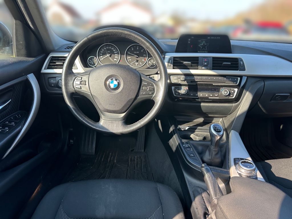 Fahrzeugabbildung BMW 320d Touring Advantage+nur für Händler