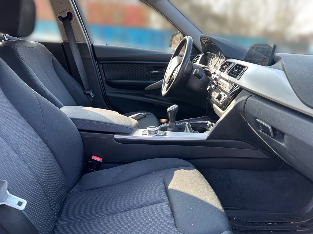 Fahrzeugabbildung BMW 320d Touring Advantage+nur für Händler
