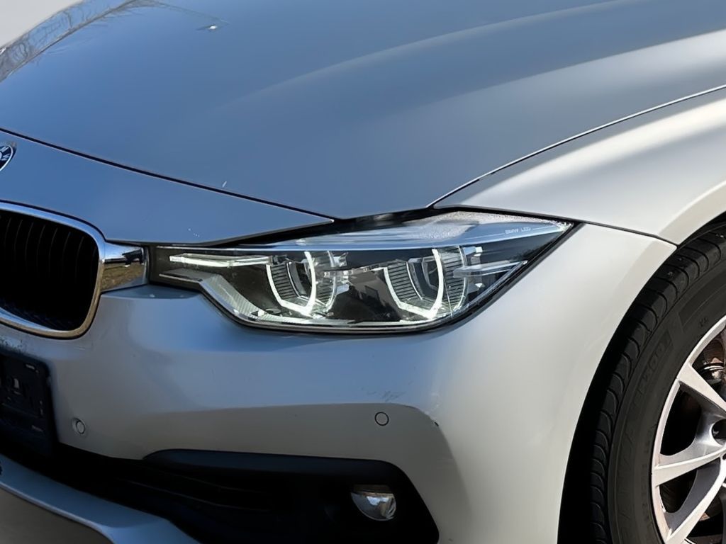 Fahrzeugabbildung BMW 320d Touring Advantage+nur für Händler