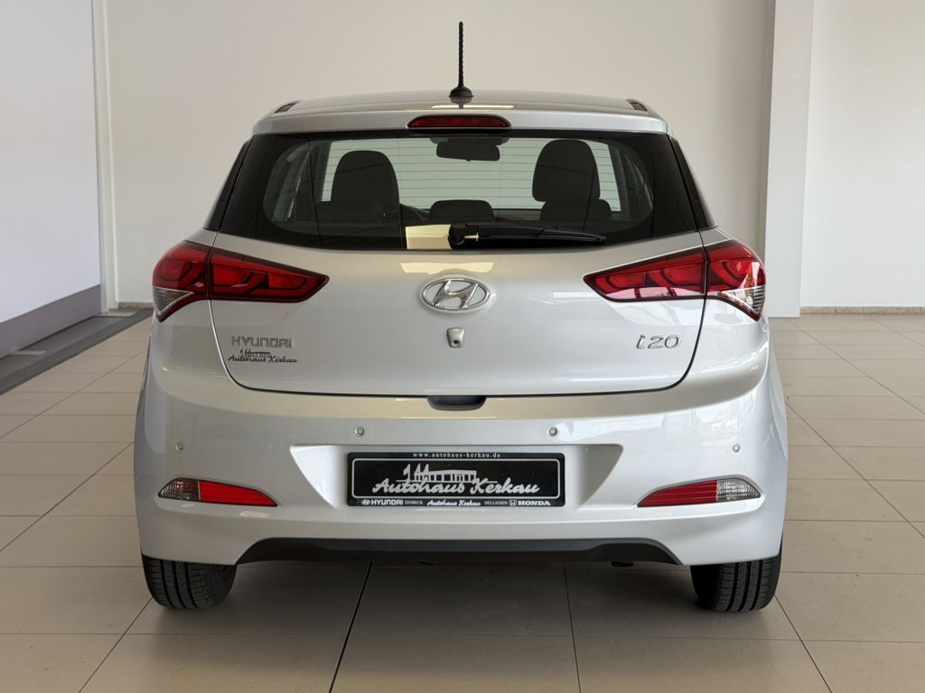 Fahrzeugabbildung Hyundai i20 blue 1.0 T-GDI Trend+Navi+R. Kamera+PDC+