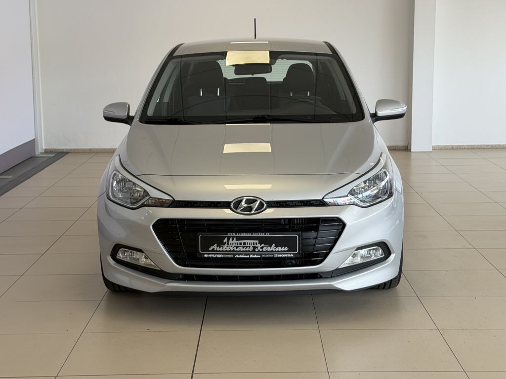 Fahrzeugabbildung Hyundai i20 blue 1.0 T-GDI Trend+Navi+R. Kamera+PDC+