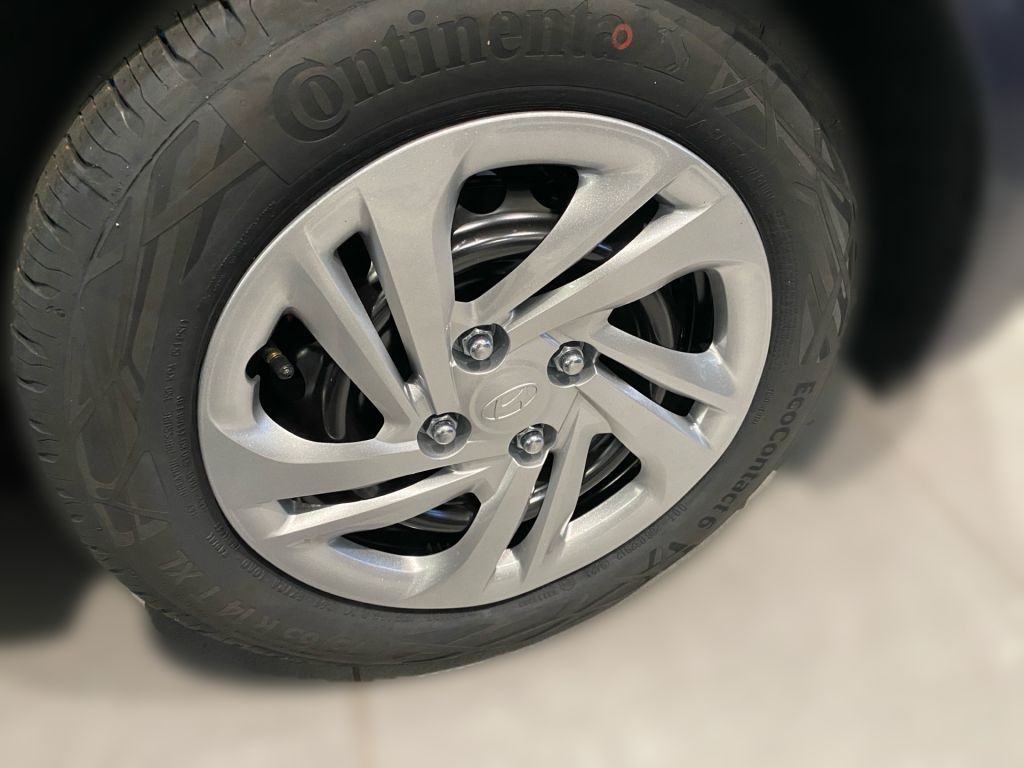 Fahrzeugabbildung Hyundai i10 1.0 Select +R.Kamera+Klima