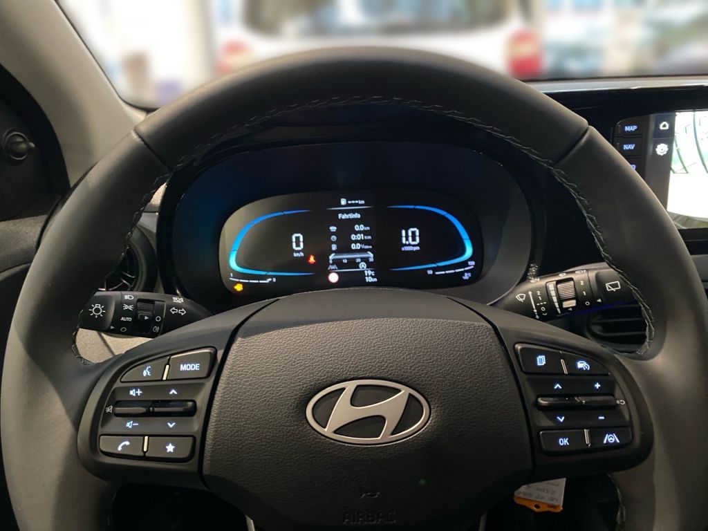 Fahrzeugabbildung Hyundai i10 1.0 Select +R.Kamera+Klima