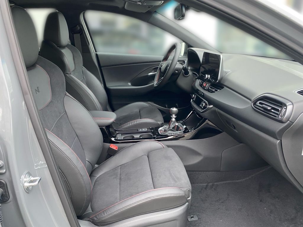 Fahrzeugabbildung Hyundai i30 1.5 T-GDI 48V-Hybrid N Line Sitz P. + Pano