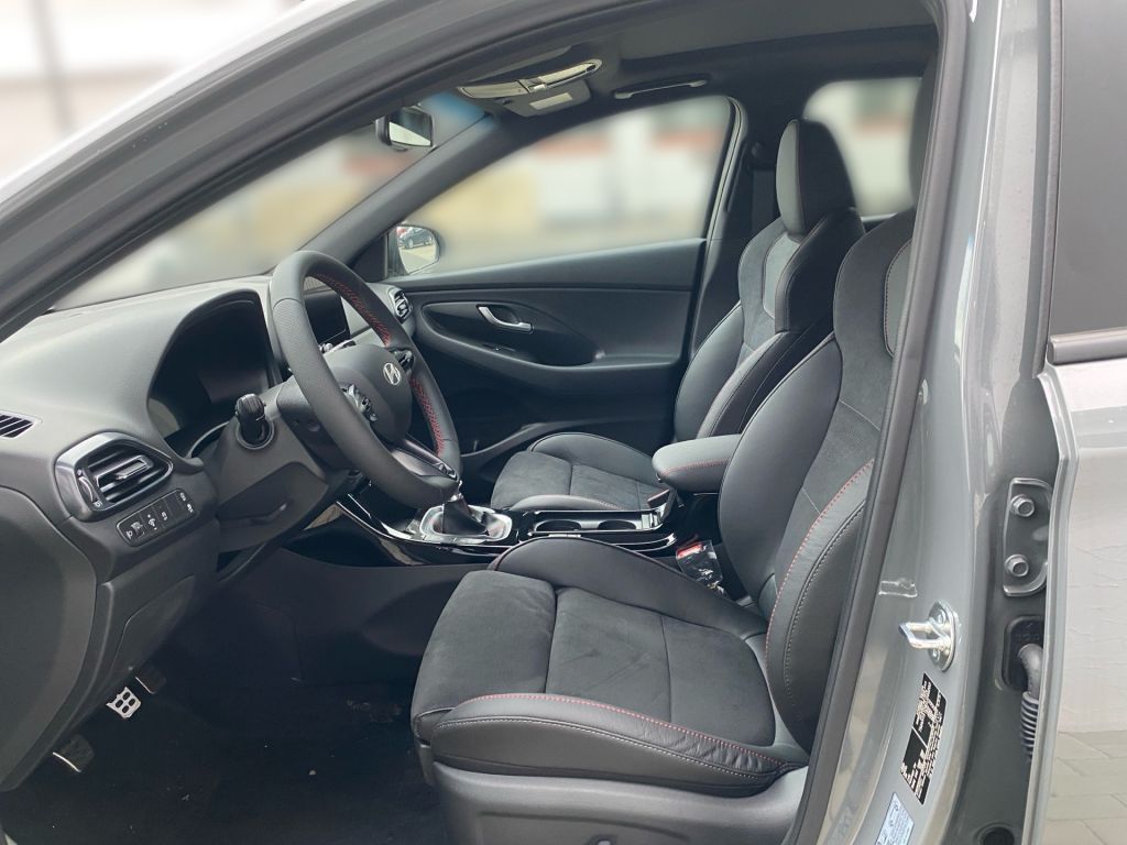 Fahrzeugabbildung Hyundai i30 1.5 T-GDI 48V-Hybrid N Line Sitz P. + Pano