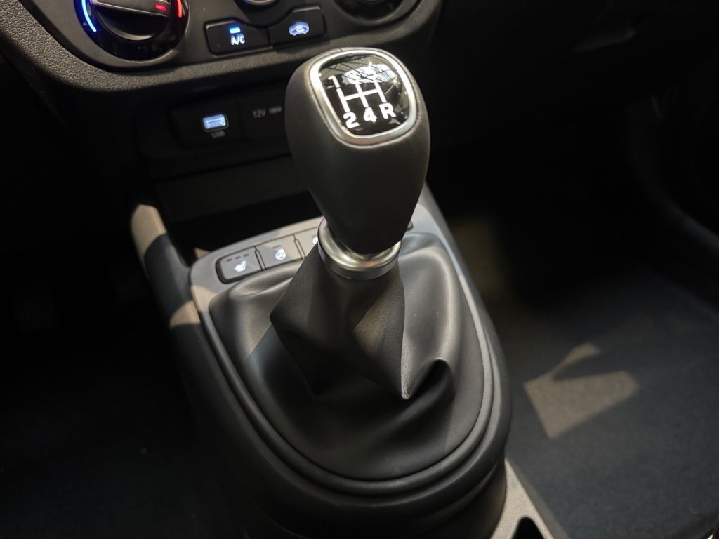 Fahrzeugabbildung Hyundai i10 1.0 Trend +Sitz-Lenkradheizung