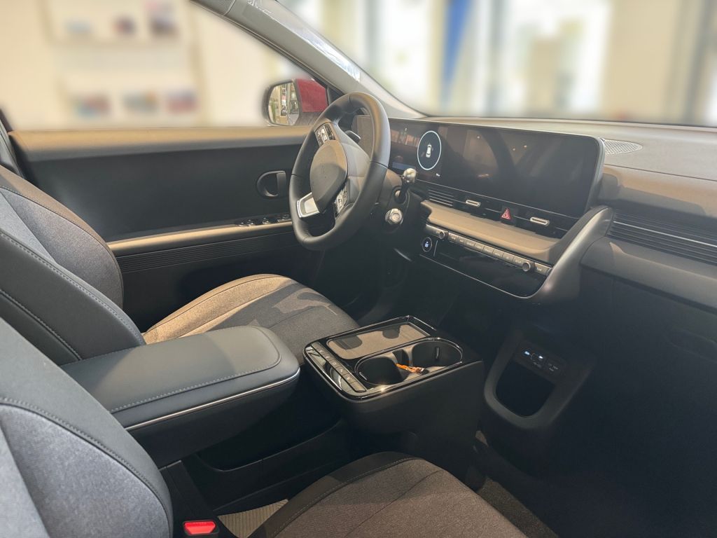 Fahrzeugabbildung Hyundai IONIQ 5 63 kWh+Wärmepumpe+neue Farbe