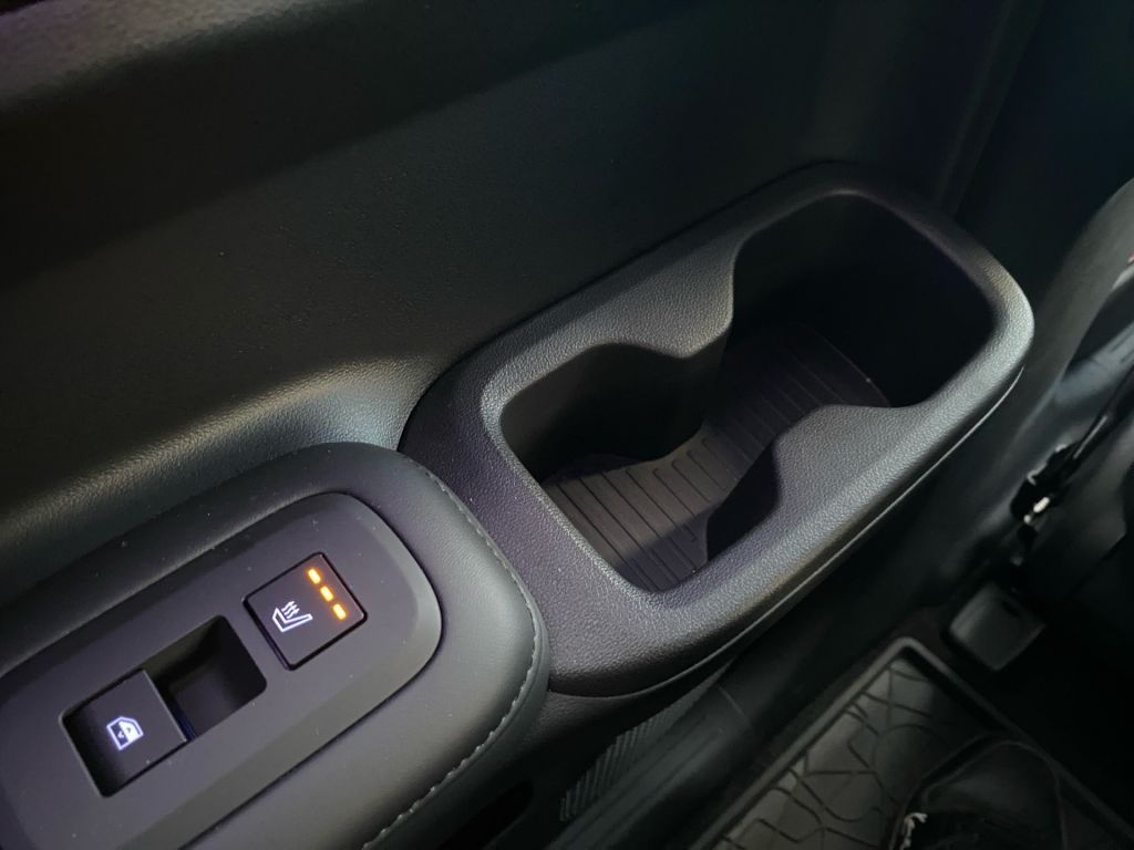 Fahrzeugabbildung Hyundai SANTA FE 1.6 Plugin-Hybrid 4WD Blackline (MX5)
