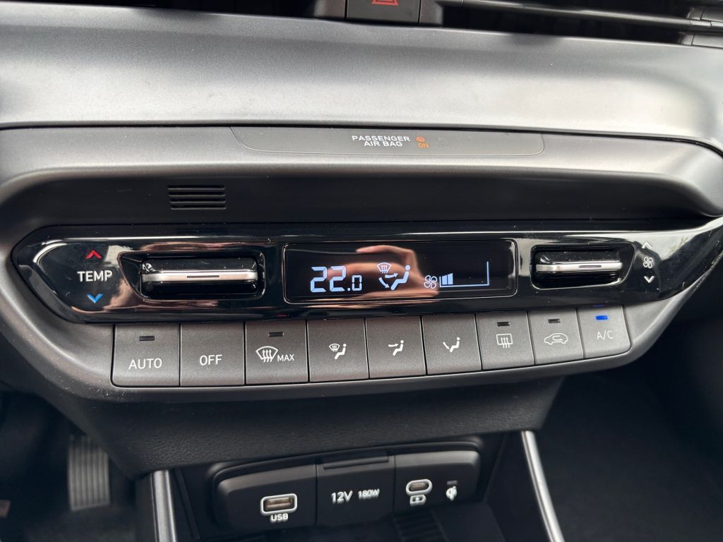 Fahrzeugabbildung Hyundai i20 1.0 T-GDI DCT Prime + Dachlackierung