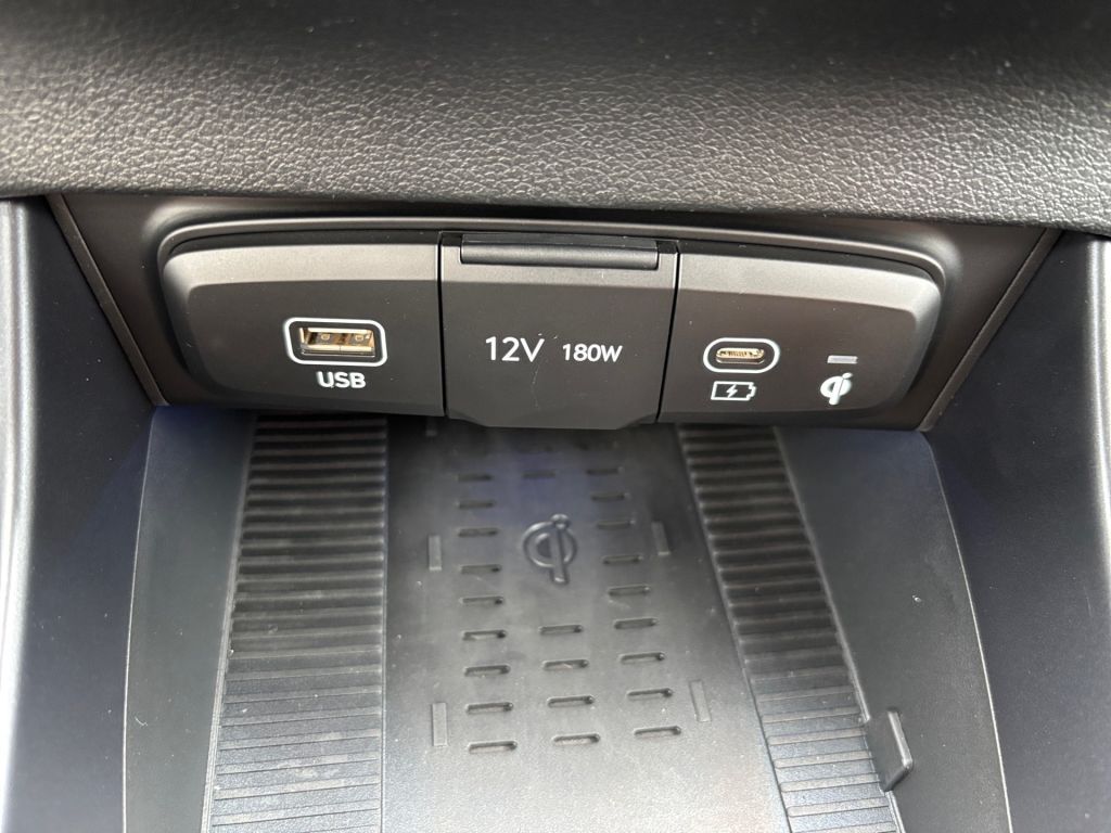Fahrzeugabbildung Hyundai i20 1.0 T-GDI DCT Prime + Dachlackierung