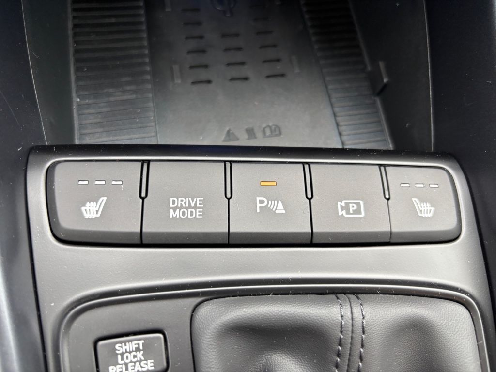 Fahrzeugabbildung Hyundai i20 1.0 T-GDI DCT Prime + Dachlackierung