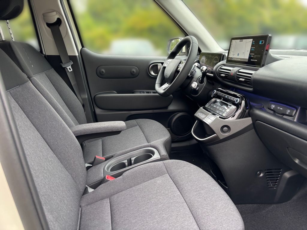 Fahrzeugabbildung Hyundai INSTER 49kWh Trend + LED + Wärmepumpe