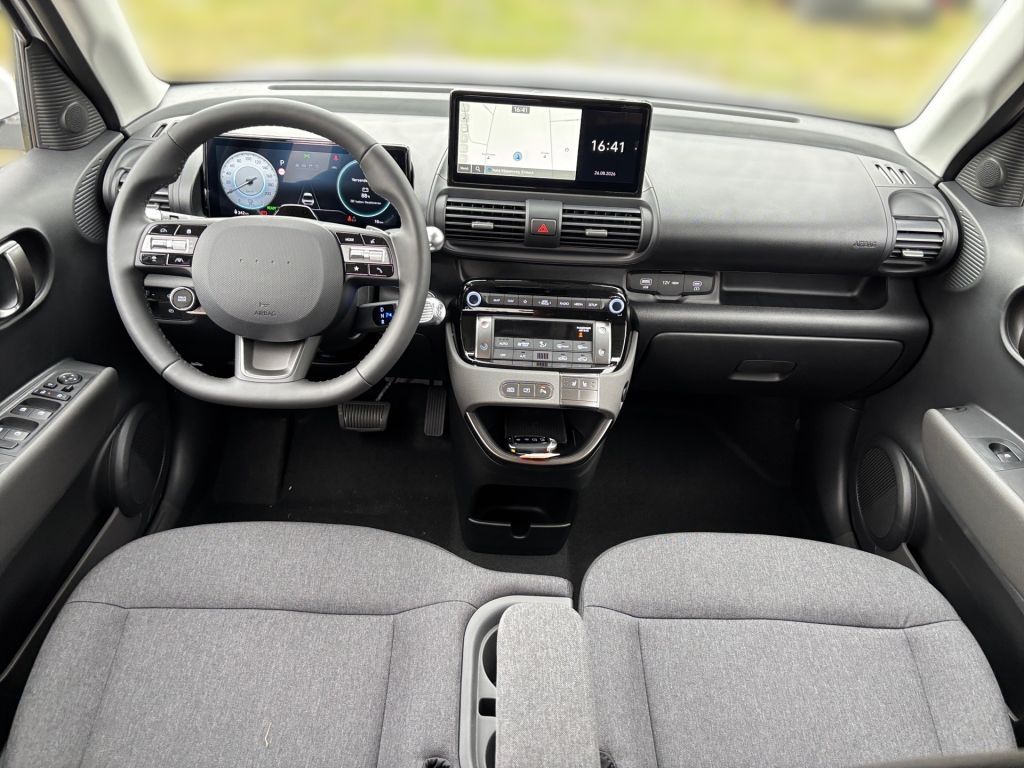 Fahrzeugabbildung Hyundai INSTER 49kWh Trend