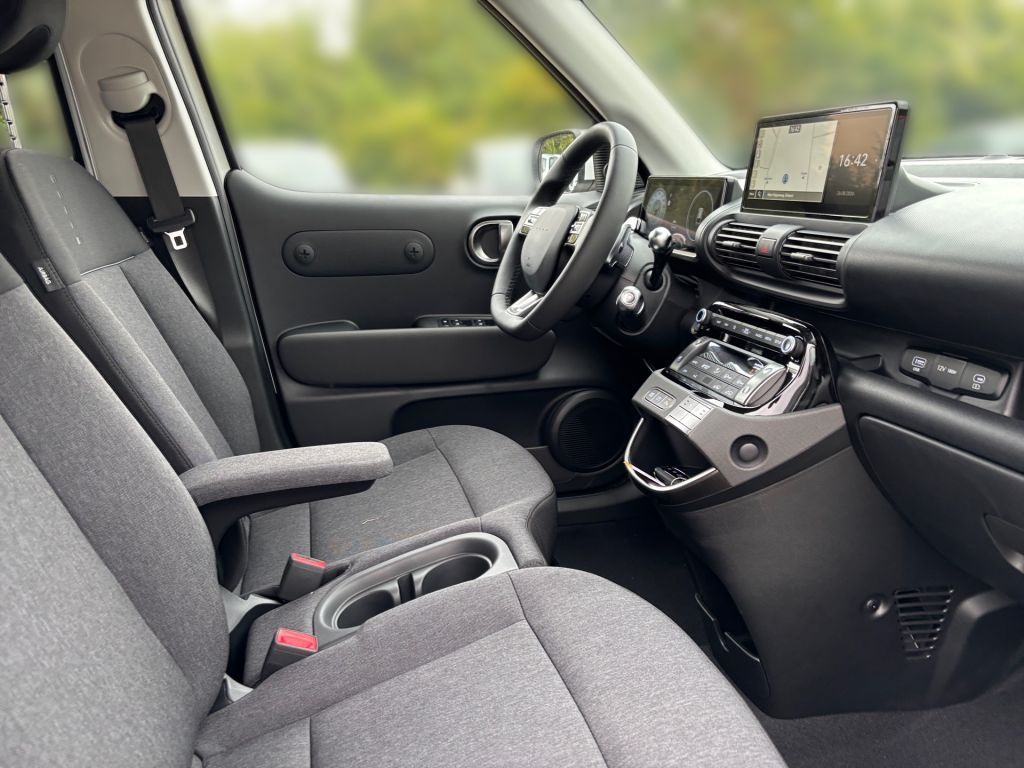 Fahrzeugabbildung Hyundai INSTER 49kWh Trend