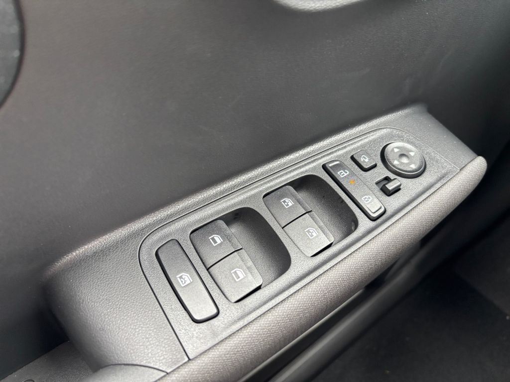 Fahrzeugabbildung Hyundai INSTER 49kWh Trend