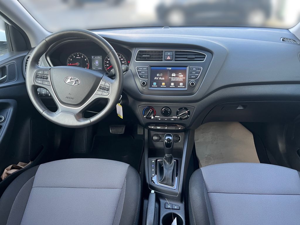 Fahrzeugabbildung Hyundai i20 blue 1.0 T-GDI DCT Trend Automatik sofort