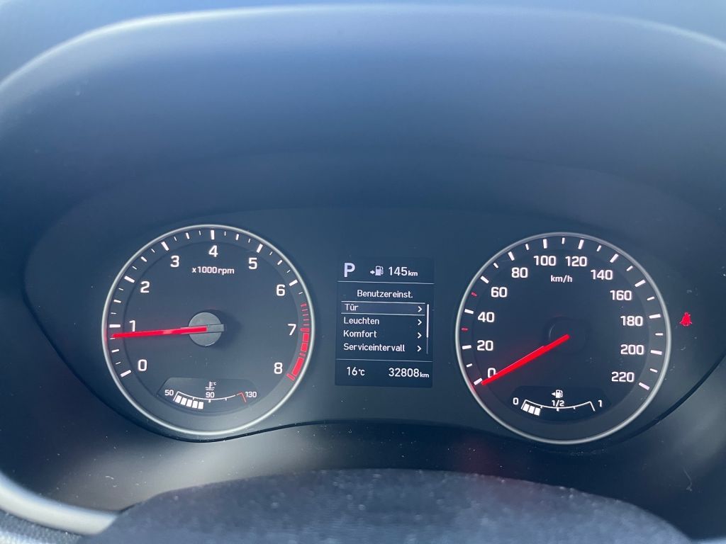 Fahrzeugabbildung Hyundai i20 blue 1.0 T-GDI DCT Trend Automatik sofort