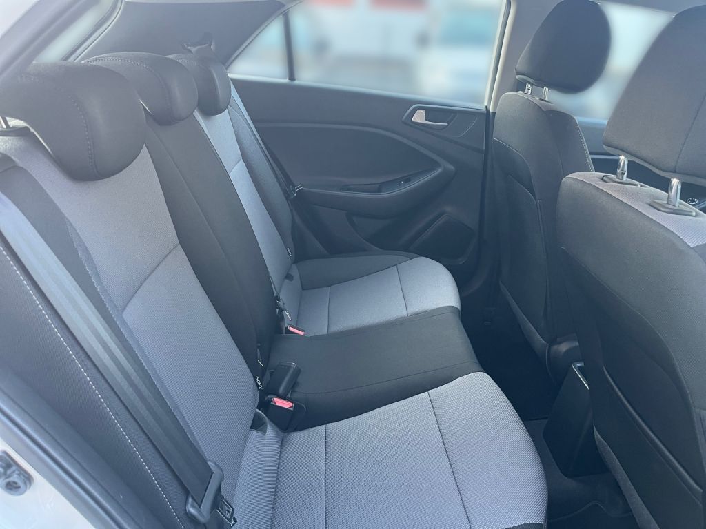 Fahrzeugabbildung Hyundai i20 blue 1.0 T-GDI DCT Trend Automatik sofort