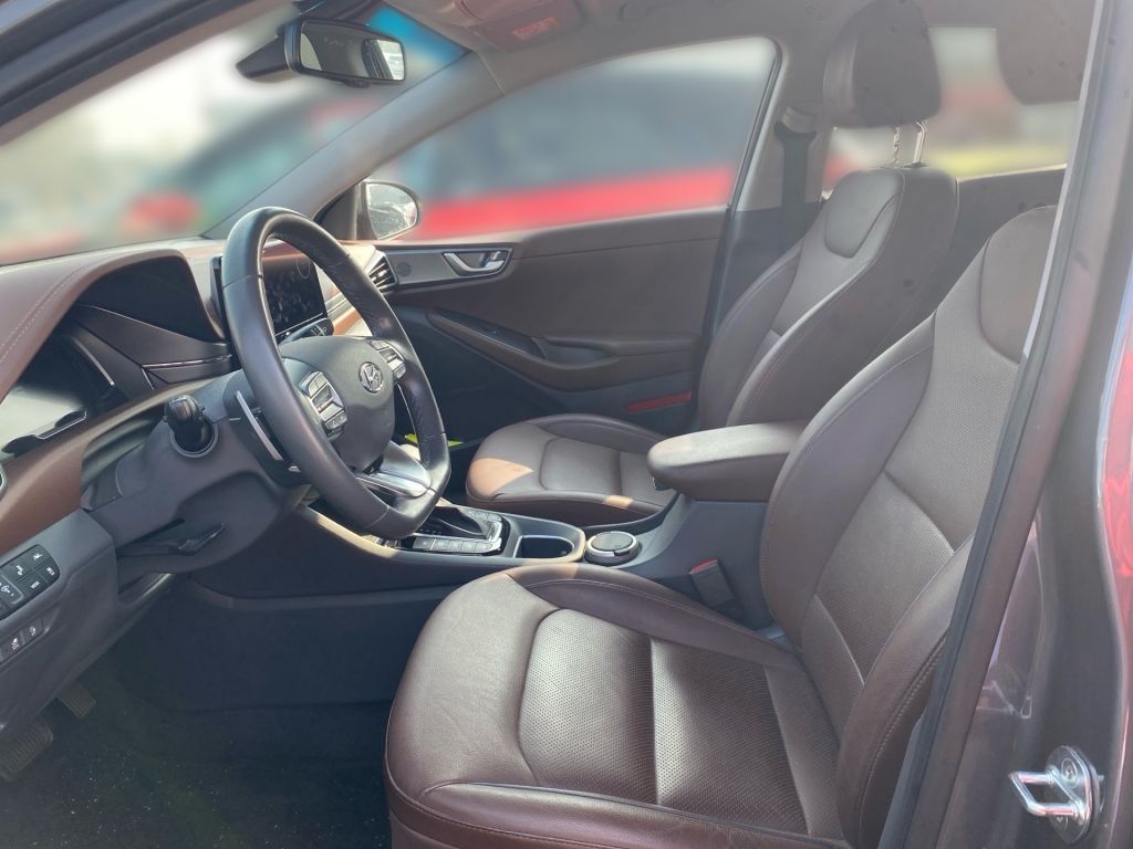 Fahrzeugabbildung Hyundai IONIQ Plug-in-Hybrid 1.6 GDI Prime