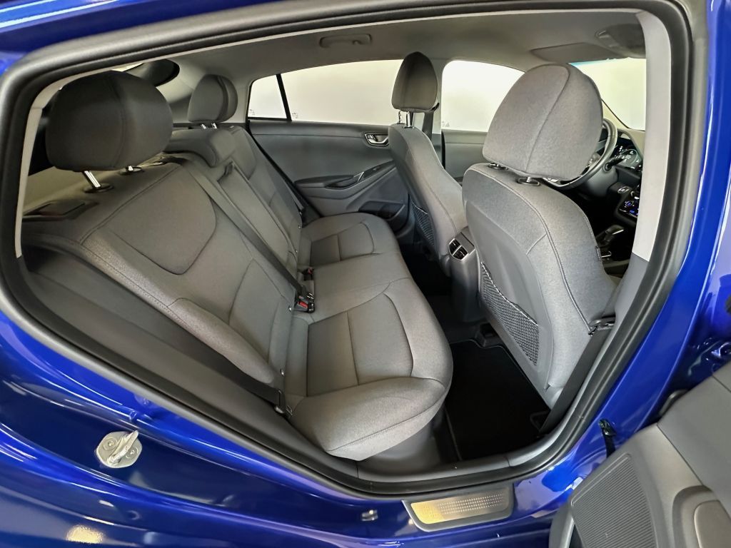 Fahrzeugabbildung Hyundai IONIQ Plug-in-Hybrid 1.6 GDI Style