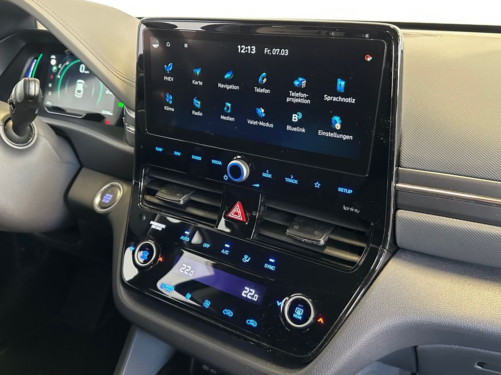 Fahrzeugabbildung Hyundai IONIQ Plug-in-Hybrid 1.6 GDI Style