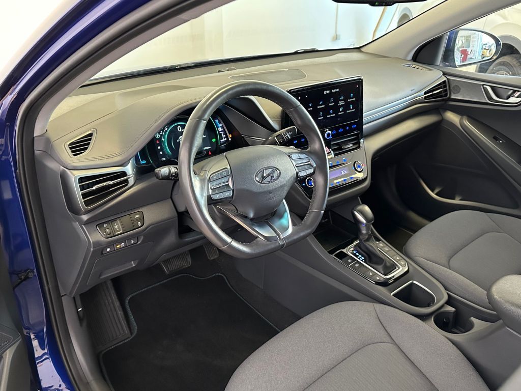 Fahrzeugabbildung Hyundai IONIQ Plug-in-Hybrid 1.6 GDI Style