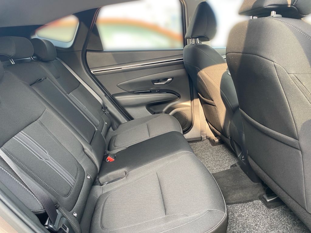 Fahrzeugabbildung Hyundai TUCSON 1.6 T-GDi Plug-in-Hybrid 4WD Trend