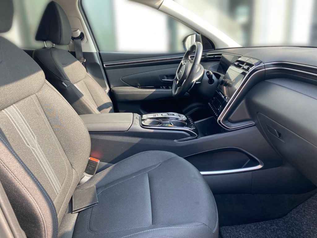 Fahrzeugabbildung Hyundai TUCSON 1.6 T-GDi Plug-in-Hybrid 4WD Trend