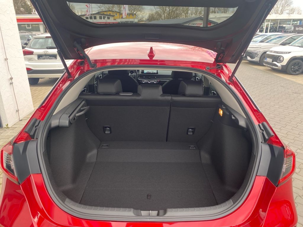 Fahrzeugabbildung Honda Civic e:HEV 2.0 i-MMD Hybrid Elegance (FE)