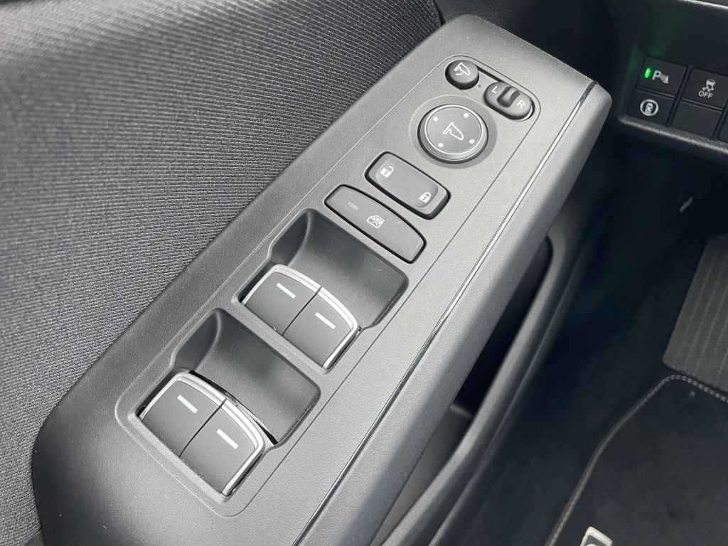 Fahrzeugabbildung Honda Civic e:HEV 2.0 i-MMD Hybrid Elegance Dienstwage