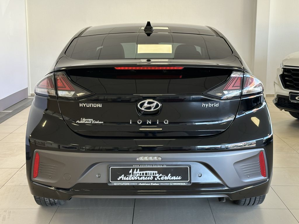 Fahrzeugabbildung Hyundai IONIQ Hybrid 1.6 GDI Premium + Vollausstattung +