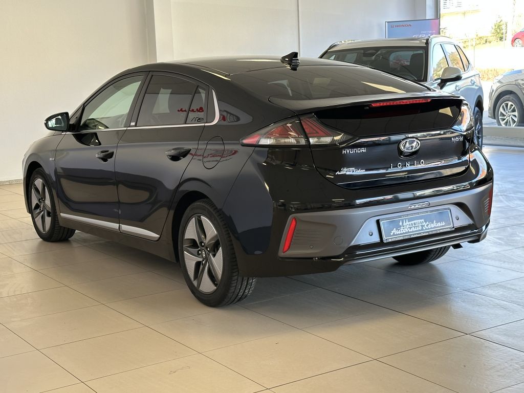 Fahrzeugabbildung Hyundai IONIQ Hybrid 1.6 GDI Premium + Vollausstattung +