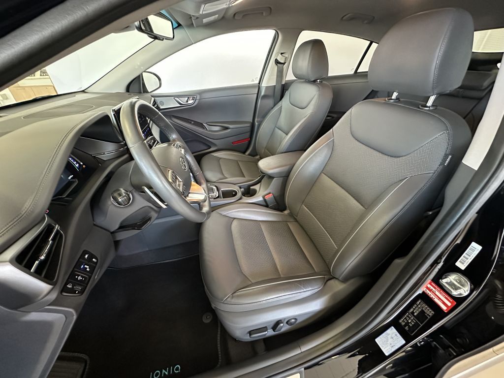 Fahrzeugabbildung Hyundai IONIQ Hybrid 1.6 GDI Premium + Vollausstattung +