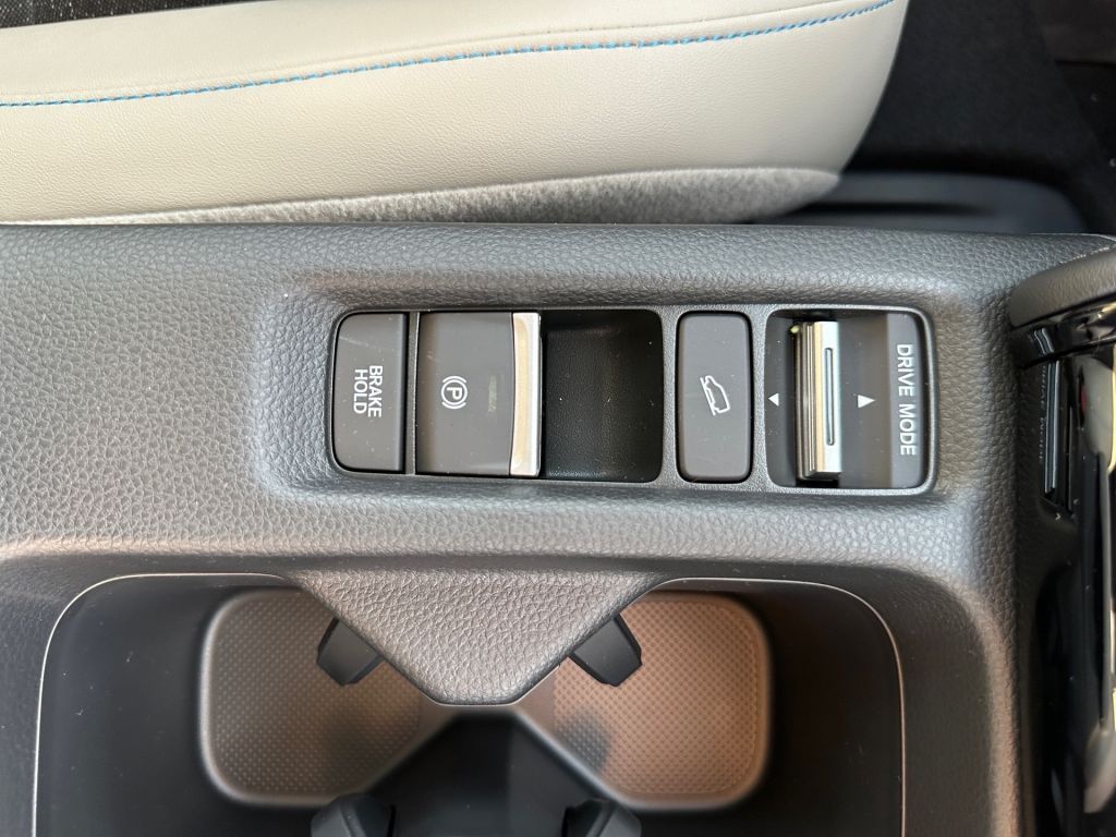 Fahrzeugabbildung Honda HR-V e:HEV 1.5 i-MMD Hybrid Advance Style (RV/RV