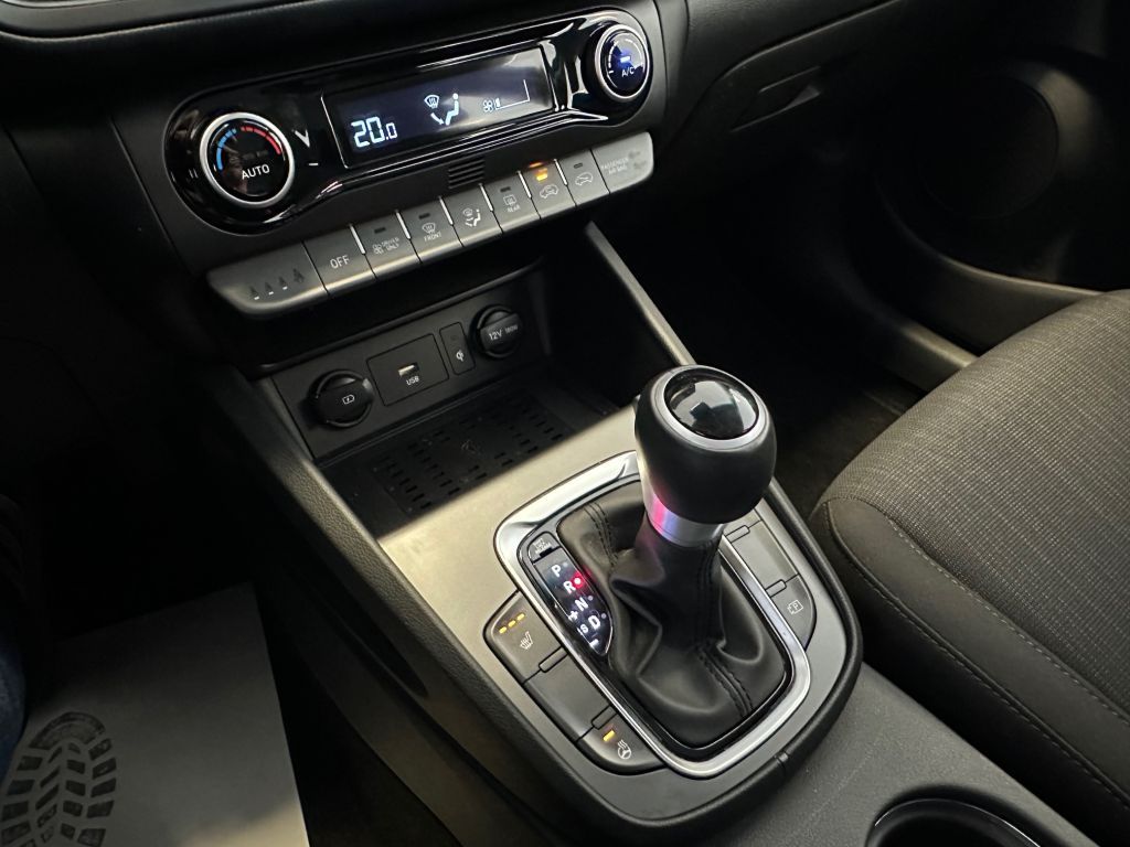 Fahrzeugabbildung Hyundai KONA 1.6 GDI DCT Hybrid Trend + Navi Paket +