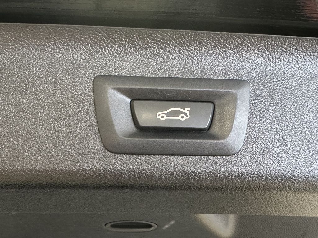 Fahrzeugabbildung BMW 520d Touring Aut.+Assistenz-P.+Carplay+1. Hand+