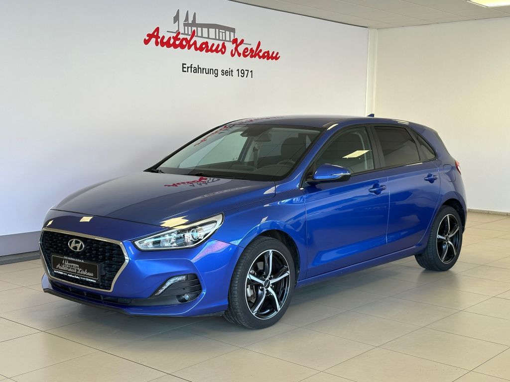 Hyundai i30 1.0 T-GDI  NAVI+PDC+SHZ+CAM+AC+ankl.Spiegel