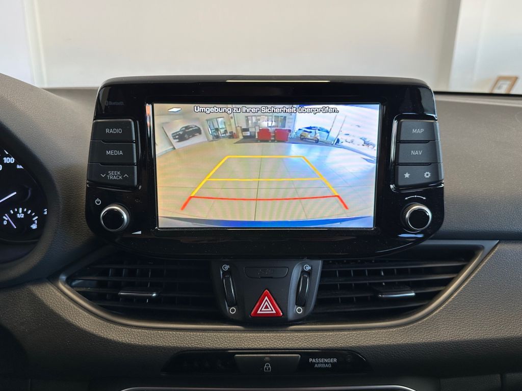 Fahrzeugabbildung Hyundai i30 1.0 T-GDI  NAVI+PDC+SHZ+CAM+AC+ankl.Spiegel