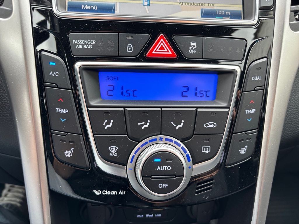 Fahrzeugabbildung Hyundai i30 blue 1.4 YES! Gold