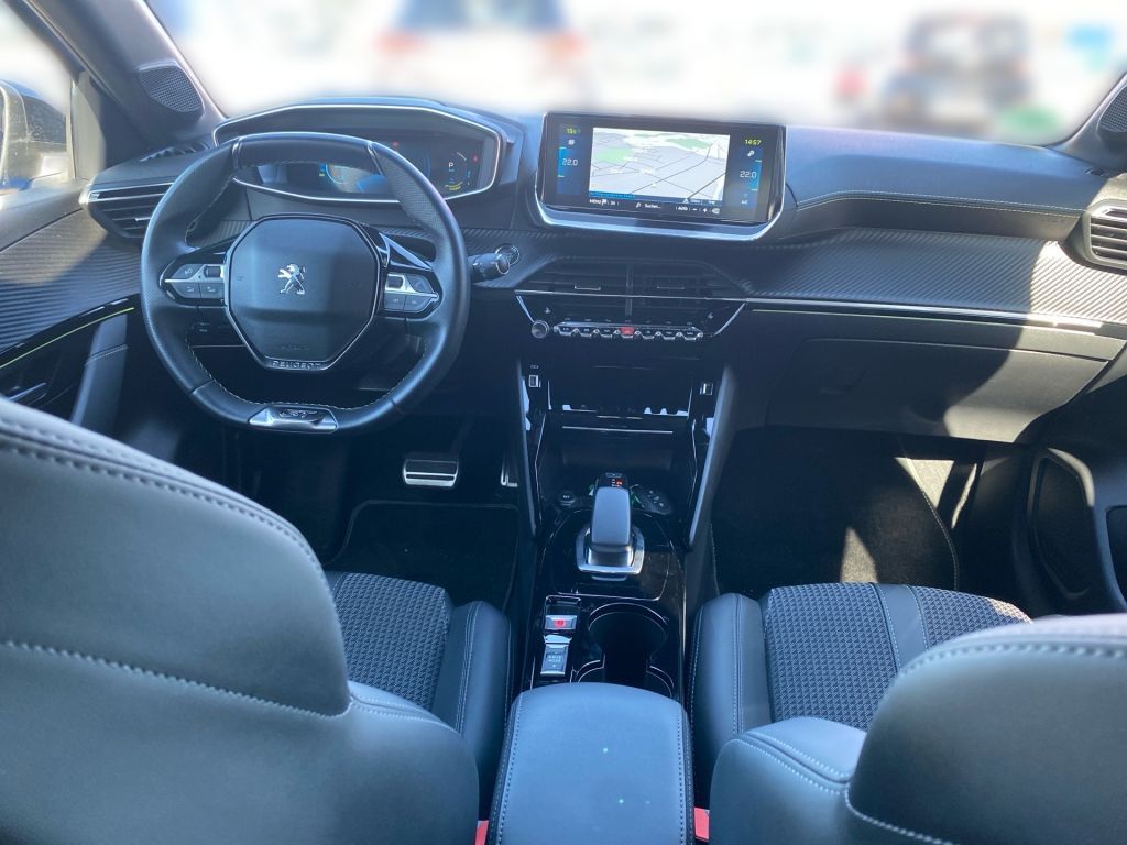 Fahrzeugabbildung Peugeot 208 Elektromotor 136 GT
