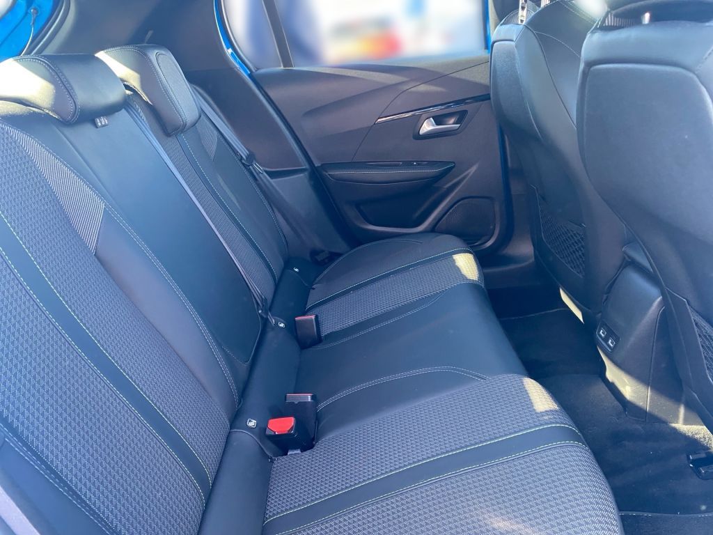 Fahrzeugabbildung Peugeot 208 Elektromotor 136 GT
