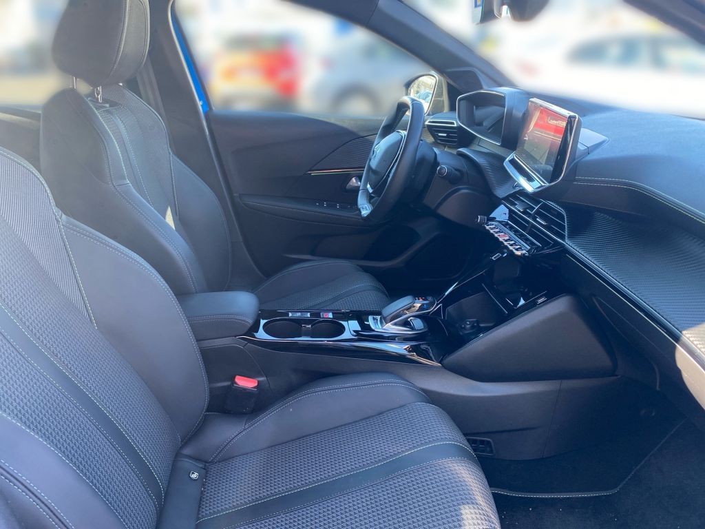 Fahrzeugabbildung Peugeot 208 Elektromotor 136 GT