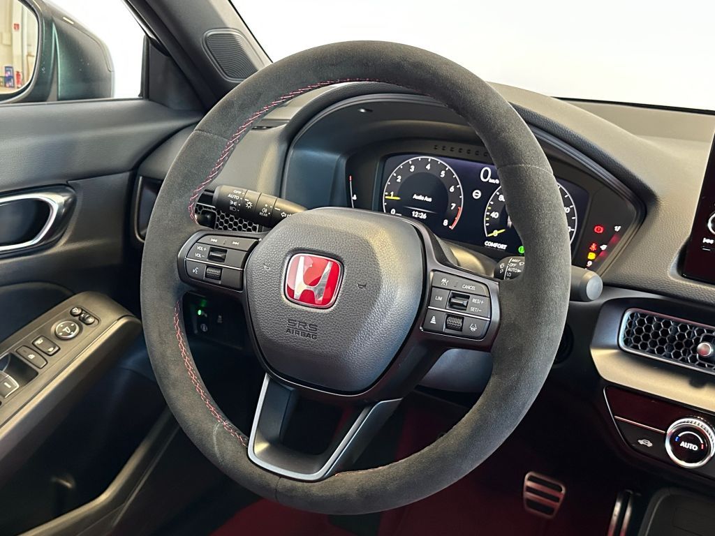 Fahrzeugabbildung Honda Civic 2.0 VTEC Turbo Type R J.A.S Edition